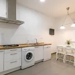 Reina 1 By Forever Rentals