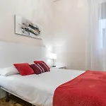 Reina 1 By Forever Rentals